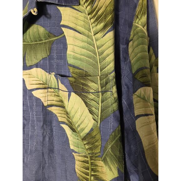 Tommy Bahama Hawaiian Shirt Mens M 100% Silk Blue Floral Palm Leaves Casual - Picture 4 of 8